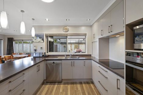 Photo of property in 8 Margaret Alice Close, Whalers Gate, New Plymouth, 4310