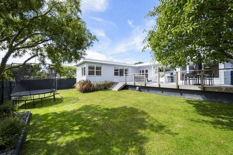 Photo of property in 50 Churton Drive, Churton Park, Wellington, 6037