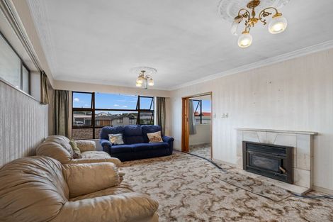 Photo of property in 65 Hinau Street, Castlecliff, Whanganui, 4501