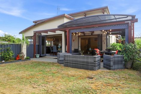 Photo of property in 110 Reynolds Road, Pukekohe, 2120