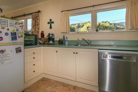 Photo of property in 10 Hilliard Street, Stoke, Nelson, 7011