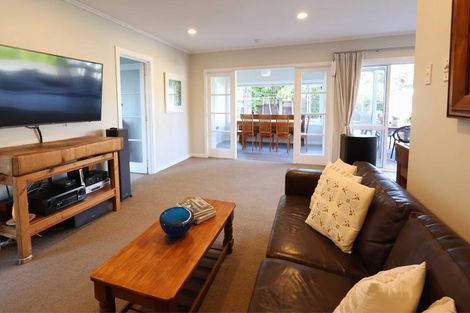 Photo of property in 36 Kings Road, Panmure, Auckland, 1072