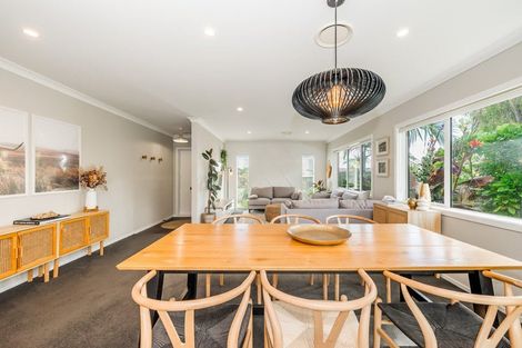 Photo of property in 10 Mahia Lane, Waikanae, 5036