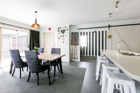 Photo of property in 36 Mcnaughton Place, Onekawa, Napier, 4110