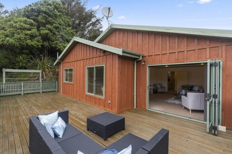 Photo of property in 16 Haast Close, Kelson, Lower Hutt, 5010