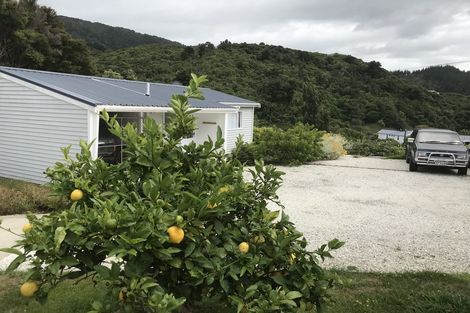 Photo of property in 10 Dorset Street, Picton, 7220