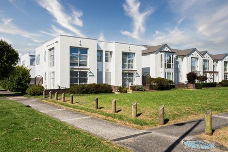 Photo of property in 47 Hollowout Street, Takanini, 2112