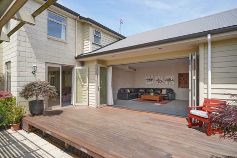 Photo of property in 135 Deans Avenue, Riccarton, Christchurch, 8011