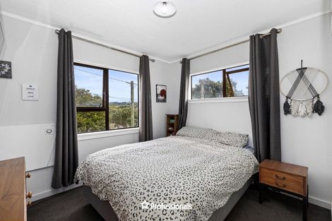 Photo of property in 14 Owhiti Street, Titahi Bay, Porirua, 5022