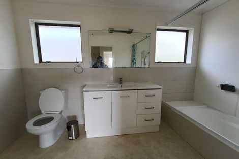 Photo of property in 94 Langana Avenue, Browns Bay, Auckland, 0630