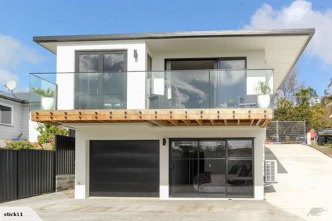 Photo of property in 77 Pendarves Street, New Plymouth, 4310
