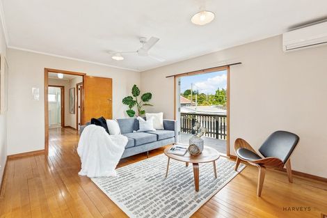 Photo of property in 2/32 Kamara Road, Glen Eden, Auckland, 0602