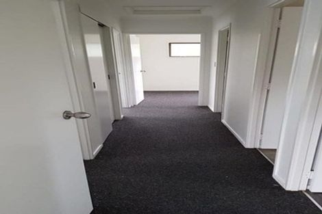 Photo of property in 20 Thistledew Place, Bayview, Auckland, 0629