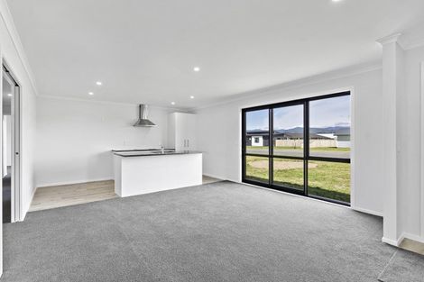 Photo of property in 5 Fantail Avenue, Carterton, 5713