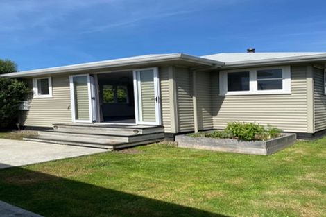 Photo of property in 12b Broadway Street, Martinborough, 5711