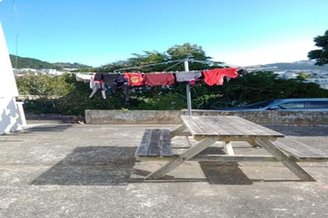 Photo of property in 5 Claremont Grove, Mount Victoria, Wellington, 6011