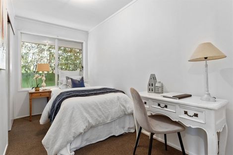 Photo of property in 2/21 Simon Ellice Drive, Bayview, Auckland, 0629