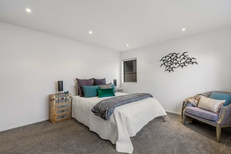 Photo of property in 2 Claude Road, Stanmore Bay, Whangaparaoa, 0932