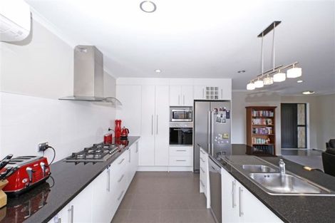 Photo of property in 10 Cole Thomas Place, Huntington, Hamilton, 3210