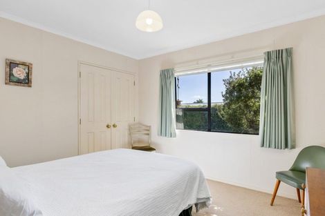 Photo of property in 14 Fairview Terrace, Waipahihi, Taupo, 3330