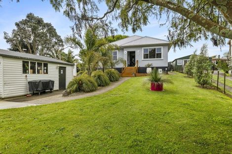 Photo of property in 6 Aratapu Street, Waitara, 4320