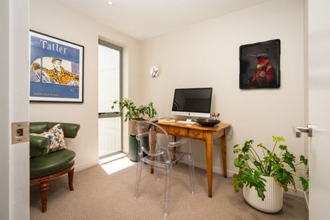 Photo of property in Mariner, 1/140b Oriental Parade, Oriental Bay, Wellington, 6011