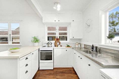 Photo of property in 965 High Street, Avalon, Lower Hutt, 5011