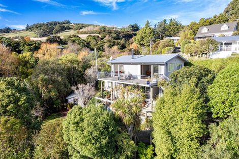 Photo of property in 22 Bayview Crescent, Duvauchelle, 7581