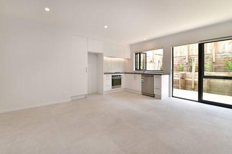 Photo of property in 31 Maraeariki Avenue, Orewa, 0931