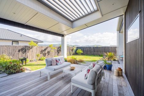 Photo of property in 7 Awatea Drive, Whitianga, 3510