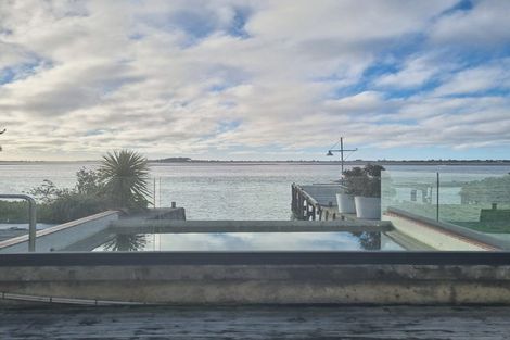 Photo of property in 102 Beachville Road, Redcliffs, Christchurch, 8081