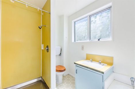 Photo of property in 72 Glen Road, Raumati South, Paraparaumu, 5032