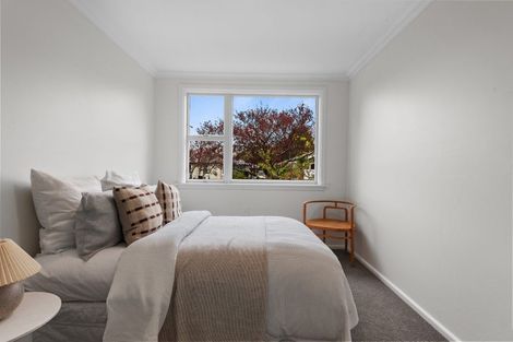 Photo of property in 2 Ilfracombe Place, Burnside, Christchurch, 8053