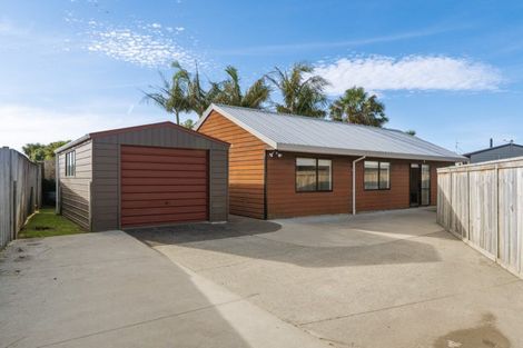 Photo of property in 31b Lyn Grove, Papamoa Beach, Papamoa, 3118