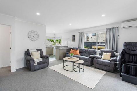 Photo of property in 175c Hibiscus Coast Highway, Red Beach, 0932