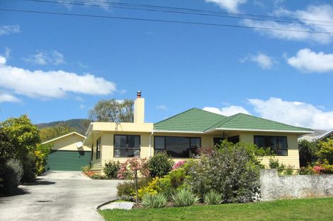 Photo of property in 37 Neale Avenue, Stoke, Nelson, 7011