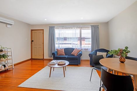 Photo of property in 2/28 Aikmans Road, Merivale, Christchurch, 8014