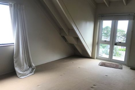 Photo of property in 1/39 Brigantine Drive, Beach Haven, Auckland, 0626