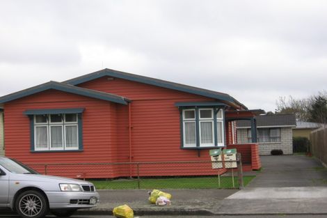 Photo of property in 2/4 Oxford Street, Hokowhitu, Palmerston North, 4410