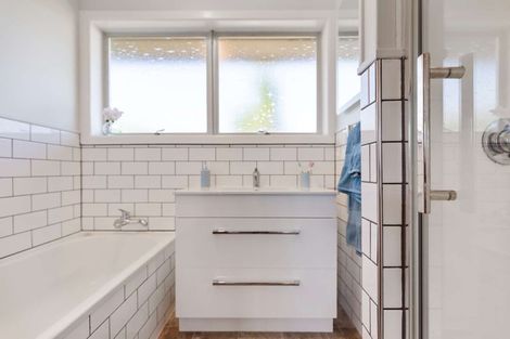 Photo of property in 77 Knighton Road, Hillcrest, Hamilton, 3216