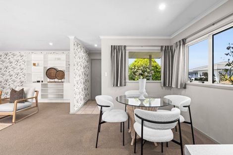 Photo of property in 1111c Karamu Road North, Mayfair, Hastings, 4122