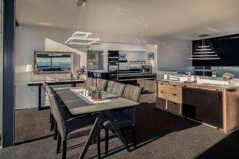 Photo of property in 12 Harry Ell Drive, Cashmere, Christchurch, 8022