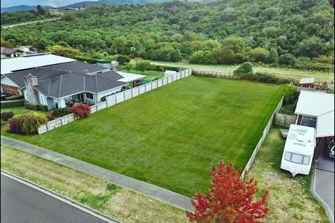 Photo of property in 35 Pukeko Way, Kinloch, Taupo, 3377