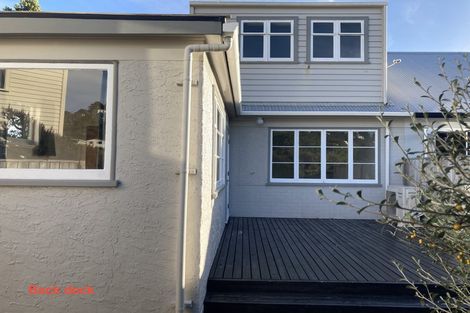 Photo of property in 2 Rodney Street, Northland, Wellington, 6012