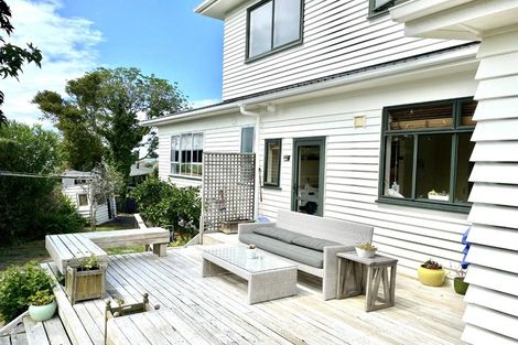 Photo of property in 21 Macnay Way, Murrays Bay, Auckland, 0630