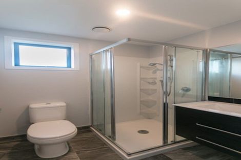 Photo of property in 125d Woodglen Road, Glen Eden, Auckland, 0602