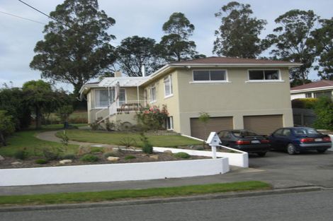 Photo of property in 16 Oxford Street, Holmes Hill, Oamaru, 9401