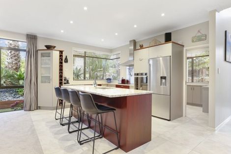 Photo of property in 2 Driftwood Drive, Red Beach, 0932