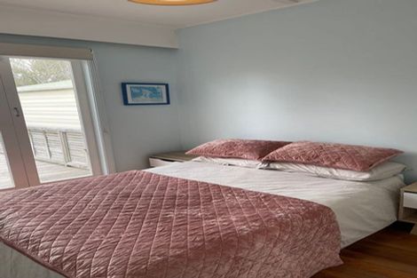 Photo of property in 12 The Avenue, Otaki Beach, Otaki, 5512