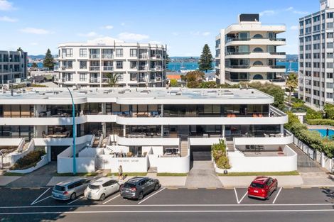 Photo of property in 10 Marine Parade, Mount Maunganui, 3116